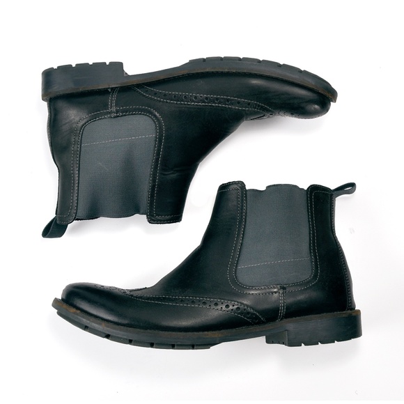 CLARKS Batcombe Wingtip Chelsea Boots -  Pull On - Picture 1 of 13